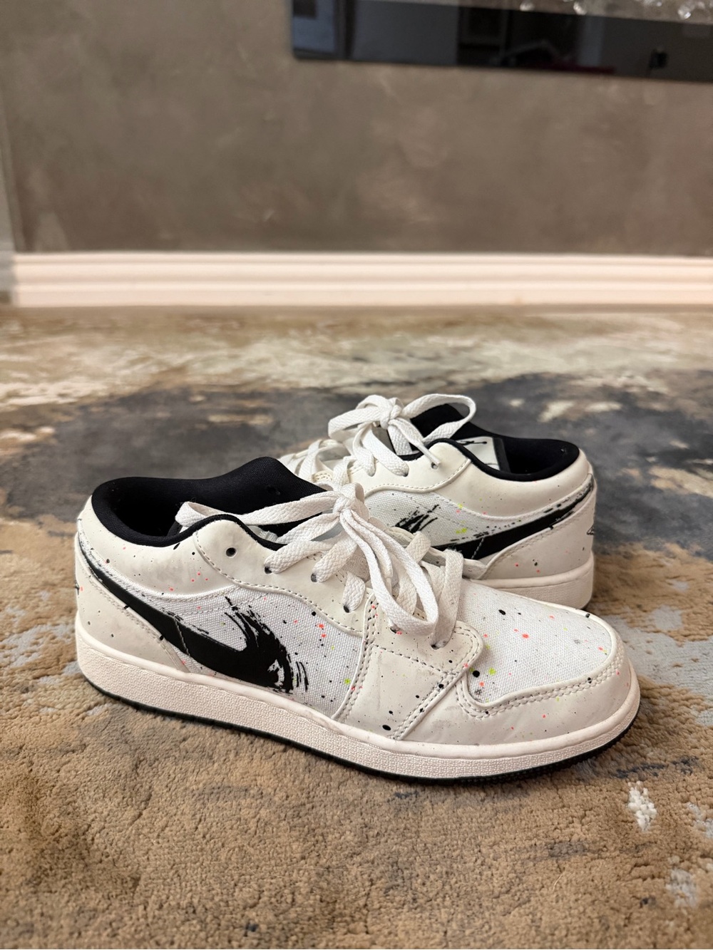 Air Jordan 1 Low SE GS Paint Splatter